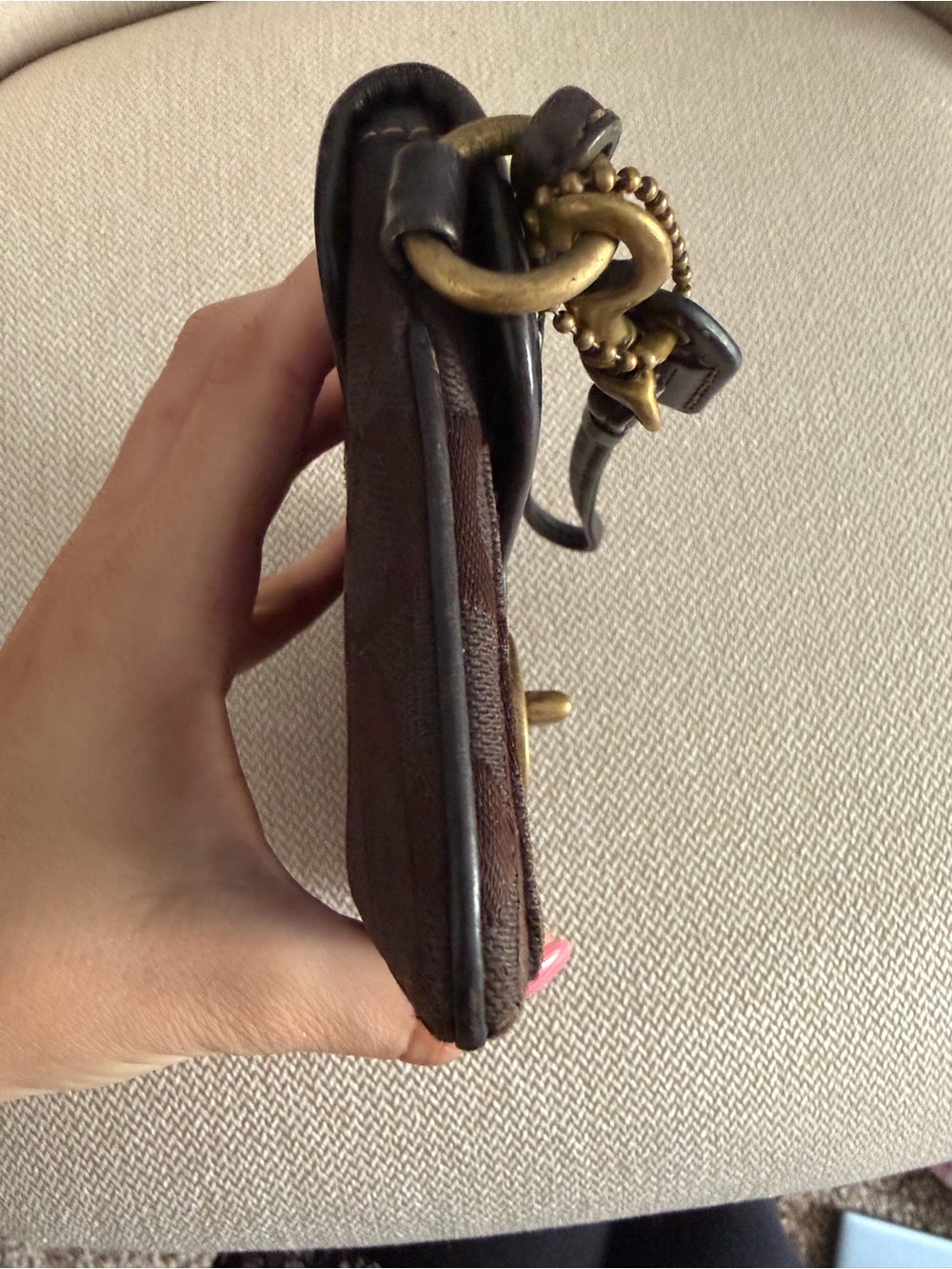 Coach Legacy Signature Jacquard Turnlock Wristlet - Picture 8 of 9